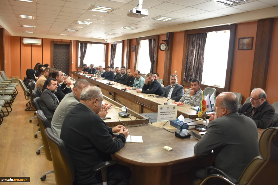 جلسه رئیس دانشگاه ملی مهارت واحد استانی گیلان با سرپرستان خوابگاه های دانشجویی واحدهای دانشگاه در استان گیلان 6
