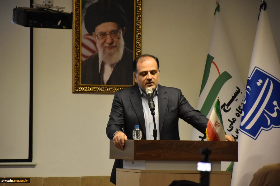 دکتر فخر موسوی مدیر کل حوزه ریاست و روابط عمومی و هماهنگی امور مجلس و استان ها دانشگاه ملی مهارت
اساتید دانشگاه ملی مهارت با تبدیل علم به مهارت در تولید و خودکفایی کشور نقش آفرین هستند 4